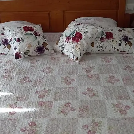 Chez Louis D'hotes A La Ferme *