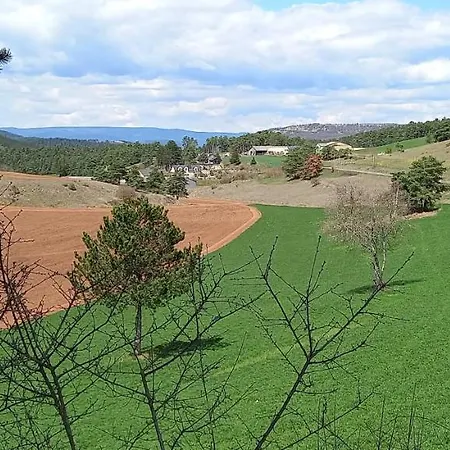 Chez Louis D'hotes A La Ferme Bed & Breakfast La Canourgue