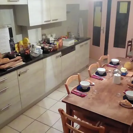 Bed & Breakfast Chez Louis D'hôtes à La Ferme 3*